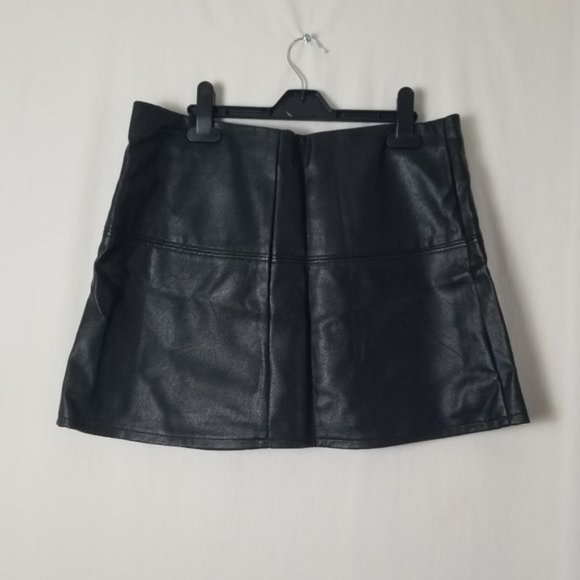 NWT Jolt faux leather black mini skirt juniors size 7 (192) - Picture 9 of 9